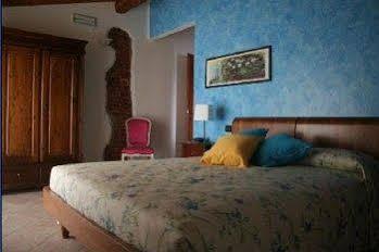 La Cascina Di Alice Bed & Breakfast Castiglione Delle Stiviere Exterior foto