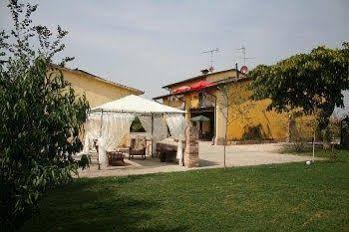 La Cascina Di Alice Bed & Breakfast Castiglione Delle Stiviere Exterior foto