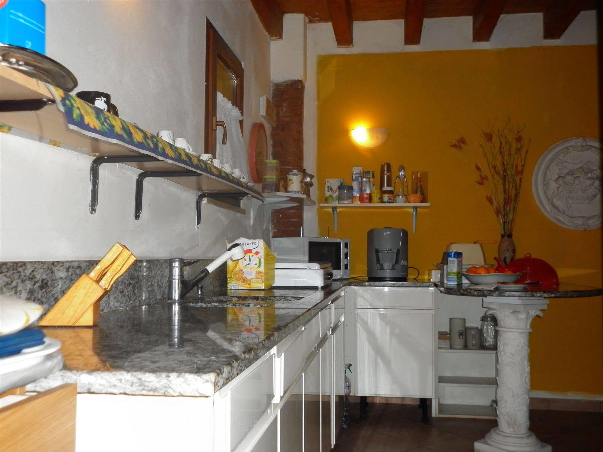 La Cascina Di Alice Bed & Breakfast Castiglione Delle Stiviere Exterior foto