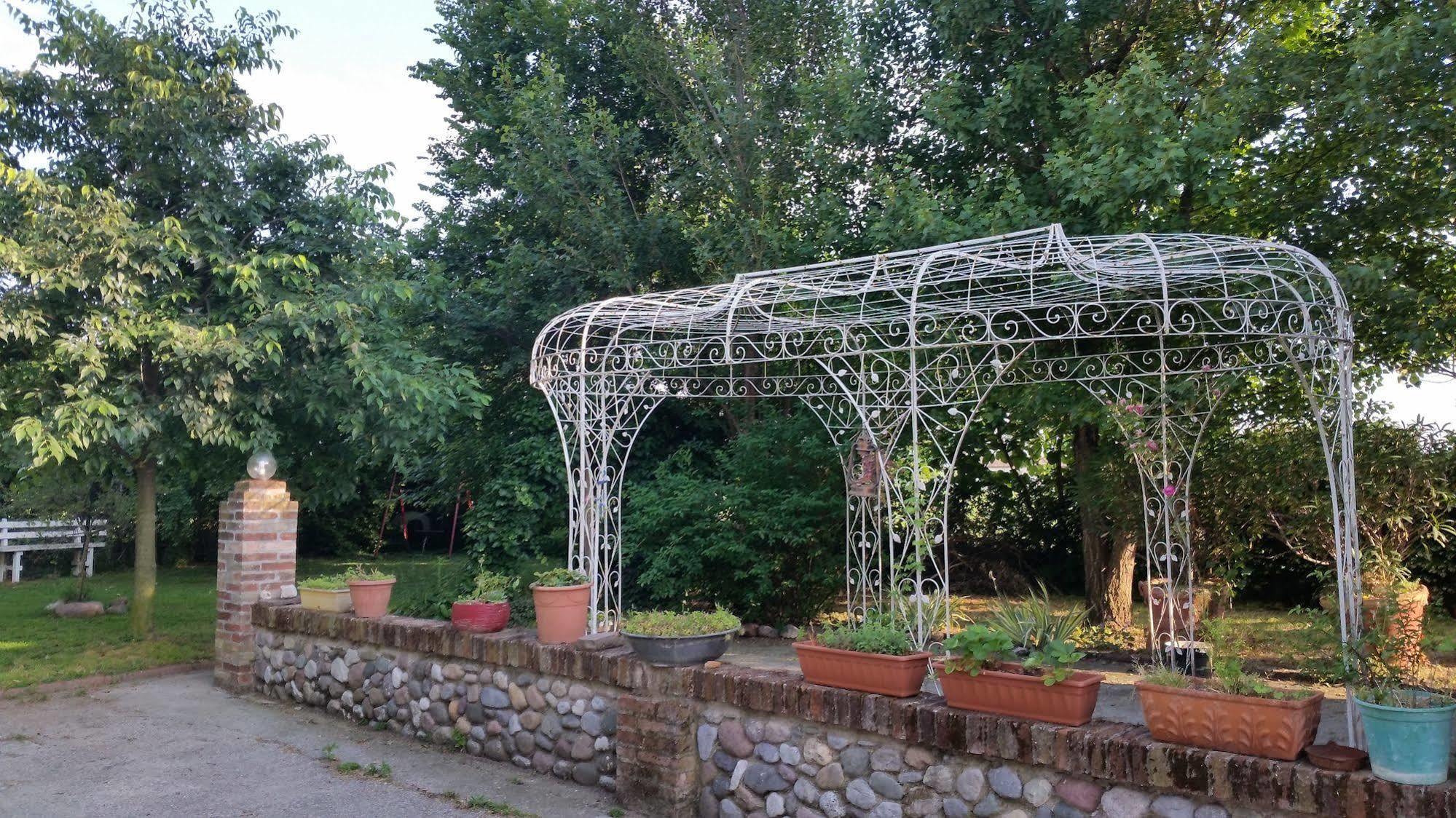La Cascina Di Alice Bed & Breakfast Castiglione Delle Stiviere Exterior foto